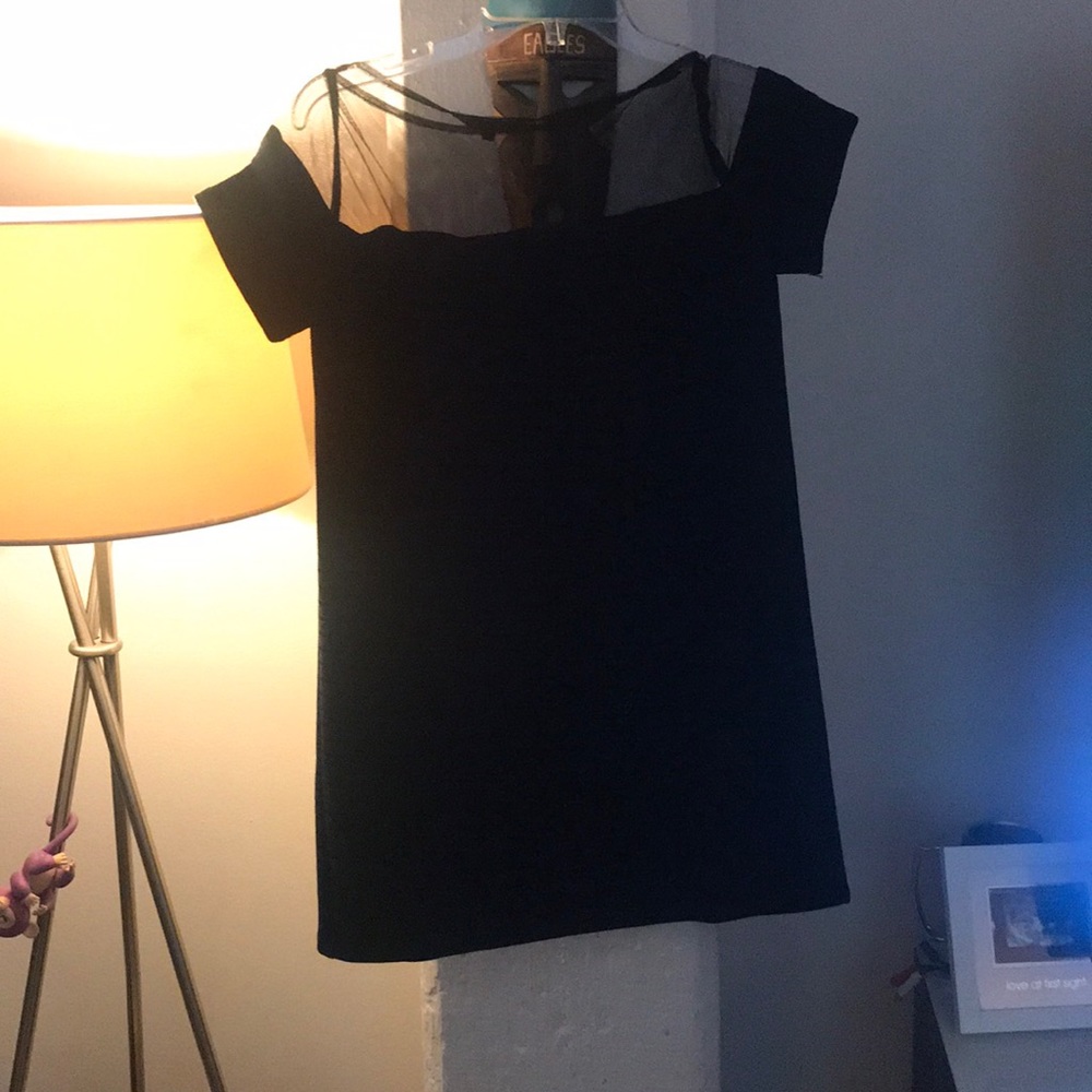 Mini dress. Navy/ black